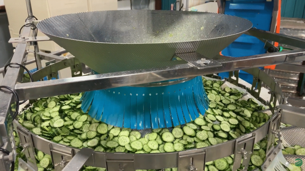 Automated weighing and packaging machine